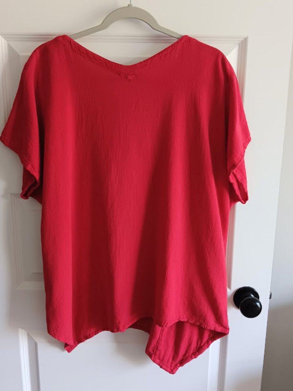 Oh My Gauze 3 XXL Plus Size True Red Asymmetrical Pocket Top - Picture 2 of 10
